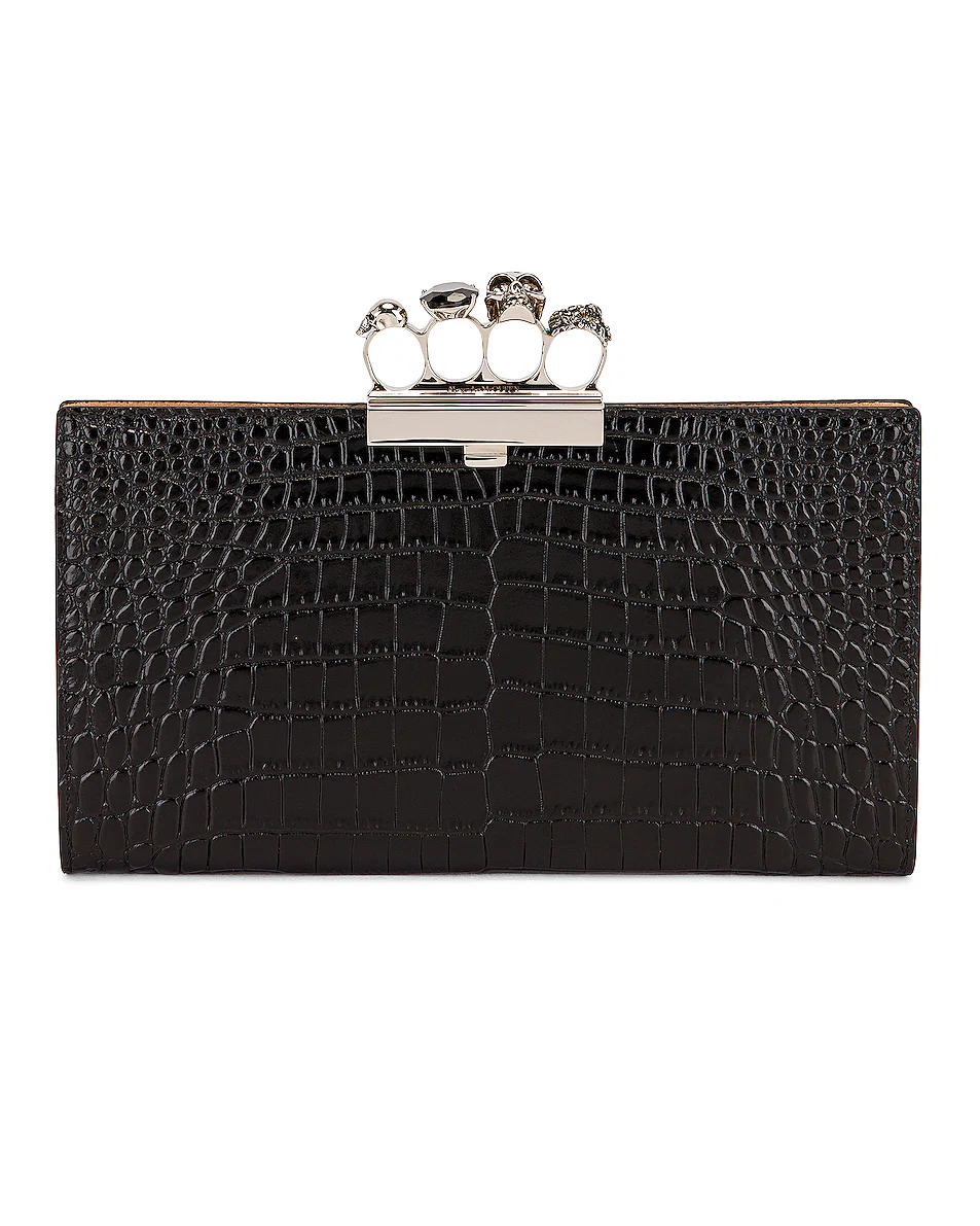 Skull Four Ring Flat Clutch