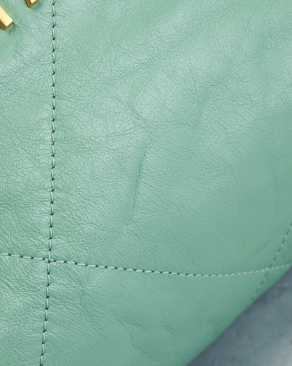 Chanel Lambskin 22 Hobo Bag - Image 5